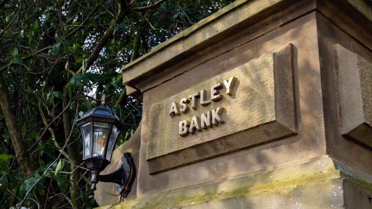 Astley Bank Hotel Дарвэн Экстерьер фото